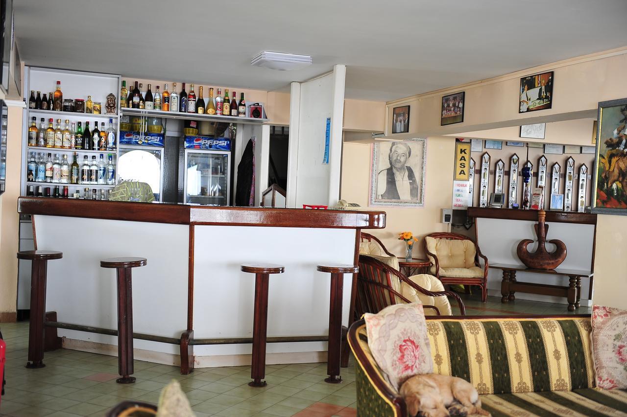 Kasgar Court Hotel Ayia Varvara Exteriér fotografie